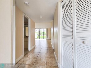 11525 Terra Bella Blvd in Plantation, FL - Building Photo - Building Photo