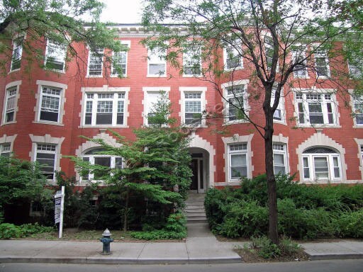 9 Strathmore Rd, Unit 9 in Brookline, MA - Foto de edificio - Building Photo