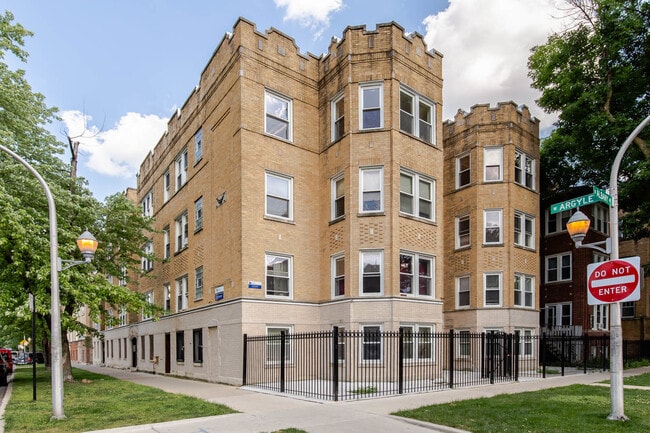 property at 3057 W Argyle St