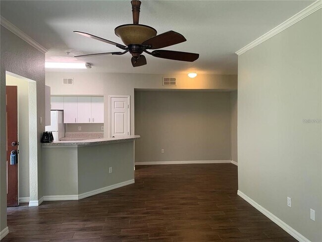 6308 Raleigh St-Unit -302 in Orlando, FL - Building Photo - Building Photo