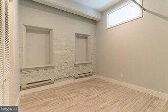 408 S 13th St in Philadelphia, PA - Building Photo - Building Photo