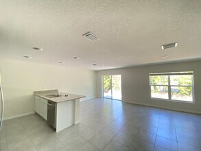 492 Hickory Course Loop in Ocala, FL - Building Photo - Building Photo