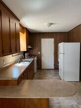 417 1/2 N Lucas St in West Columbia, SC - Building Photo - Building Photo