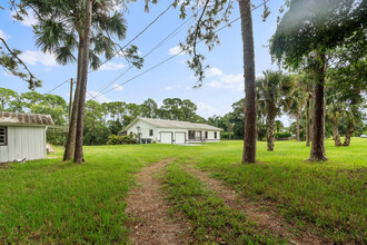 9949 154th Rd N in Jupiter, FL - Building Photo - Building Photo