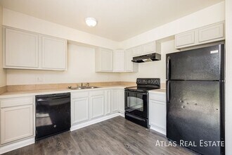 4419 Dewey Dr in Colorado Springs, CO - Building Photo - Building Photo