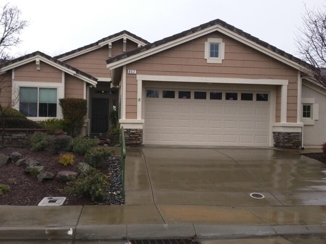 property at 852 Yosemite Ln