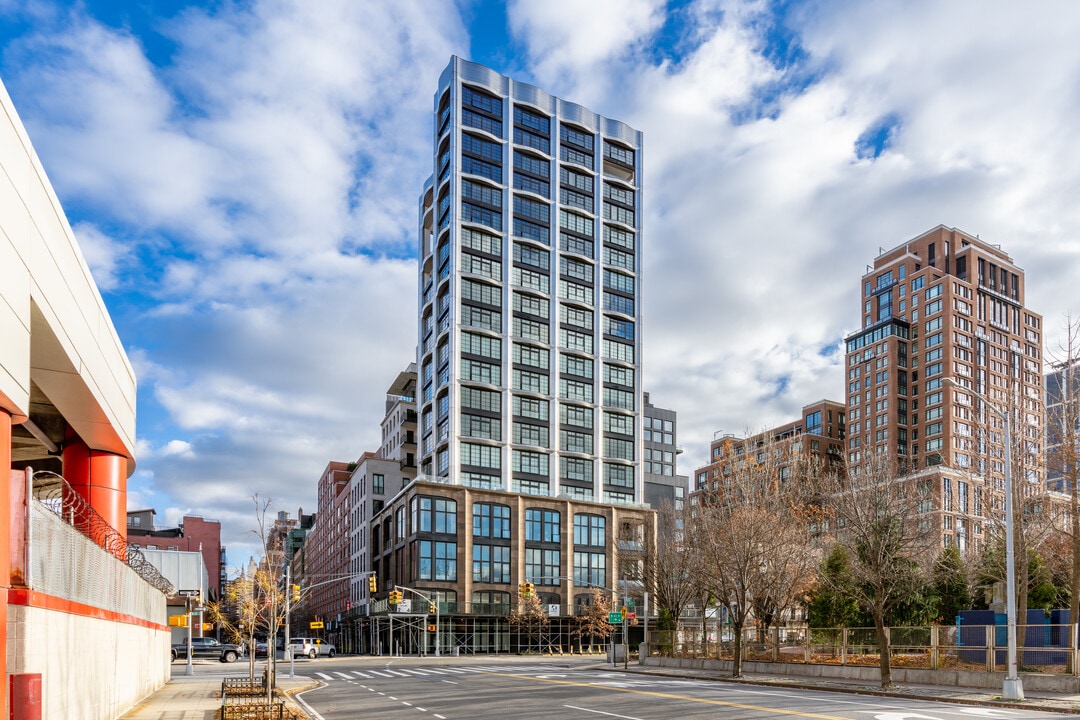 200 11th Ave in New York, NY - Foto de edificio