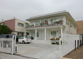 506 N Heliotrope Dr Apartments