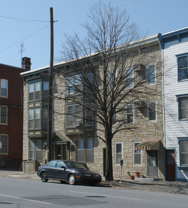 Lock Apartments in Harrisburg, PA - Foto de edificio - Building Photo