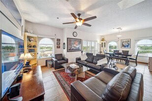 9008 Collins Ave in Surfside, FL - Building Photo