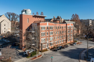 Aston Apartments in Asheville, NC - Building Photo - Building Photo