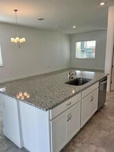 3082 Voyager Ave in St. Cloud, FL - Foto de edificio - Building Photo
