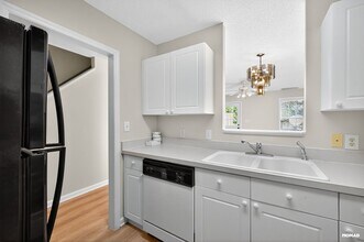 2505 Bay Harbor Dr in Raleigh, NC - Building Photo - Building Photo