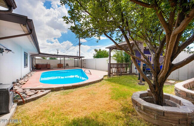 4236 N 50th Dr in Phoenix, AZ - Building Photo - Building Photo