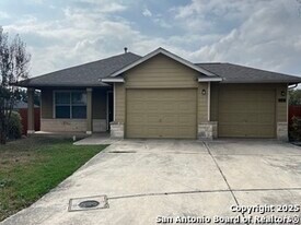 6906 Opal Cliffs in Converse, TX - Building Photo