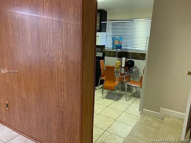 3191-319145 NW 45th St in Miami, FL - Building Photo - Building Photo