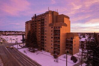 Bonaventure Estates in Calgary, AB - Building Photo - Building Photo
