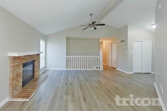 599 Schrader Farm Dr in St. Peters, MO - Building Photo - Building Photo