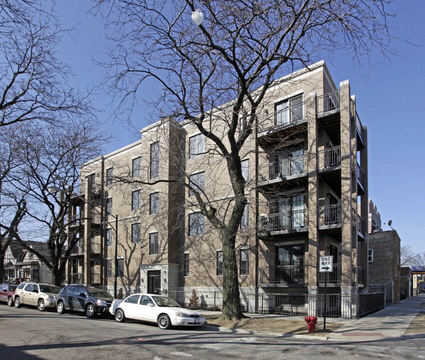 3435 W Belmont Ave in Chicago, IL - Building Photo