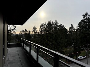 13439 94A Av in Surrey, BC - Building Photo - Building Photo