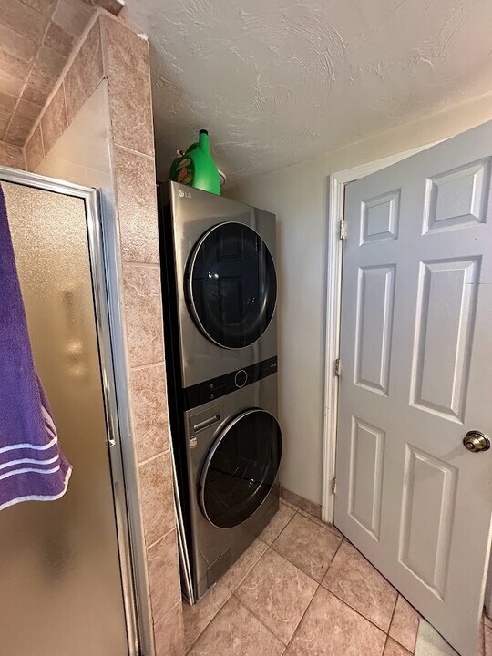 14 Cedarcrest Rd, Unit 1 in Boston, MA - Building Photo