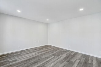 516 Warner St in Baltimore, MD - Building Photo - Building Photo