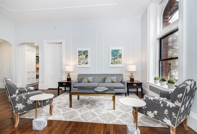 property at 271 Dartmouth St