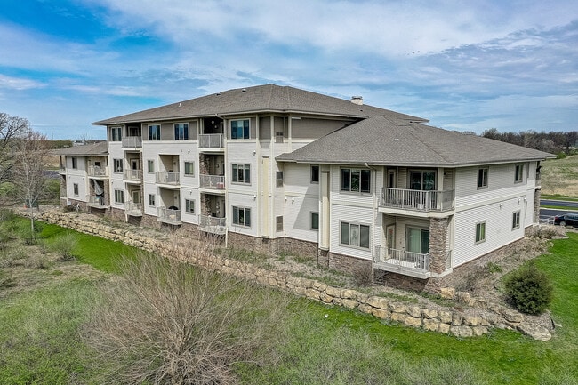 6809 Milwaukee St, Unit 6809 Milwaukee St #114 in Madison, WI - Building Photo - Building Photo