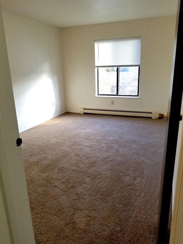 Cedar Grove Apartments Manitowoc, WI Apartments For Rent