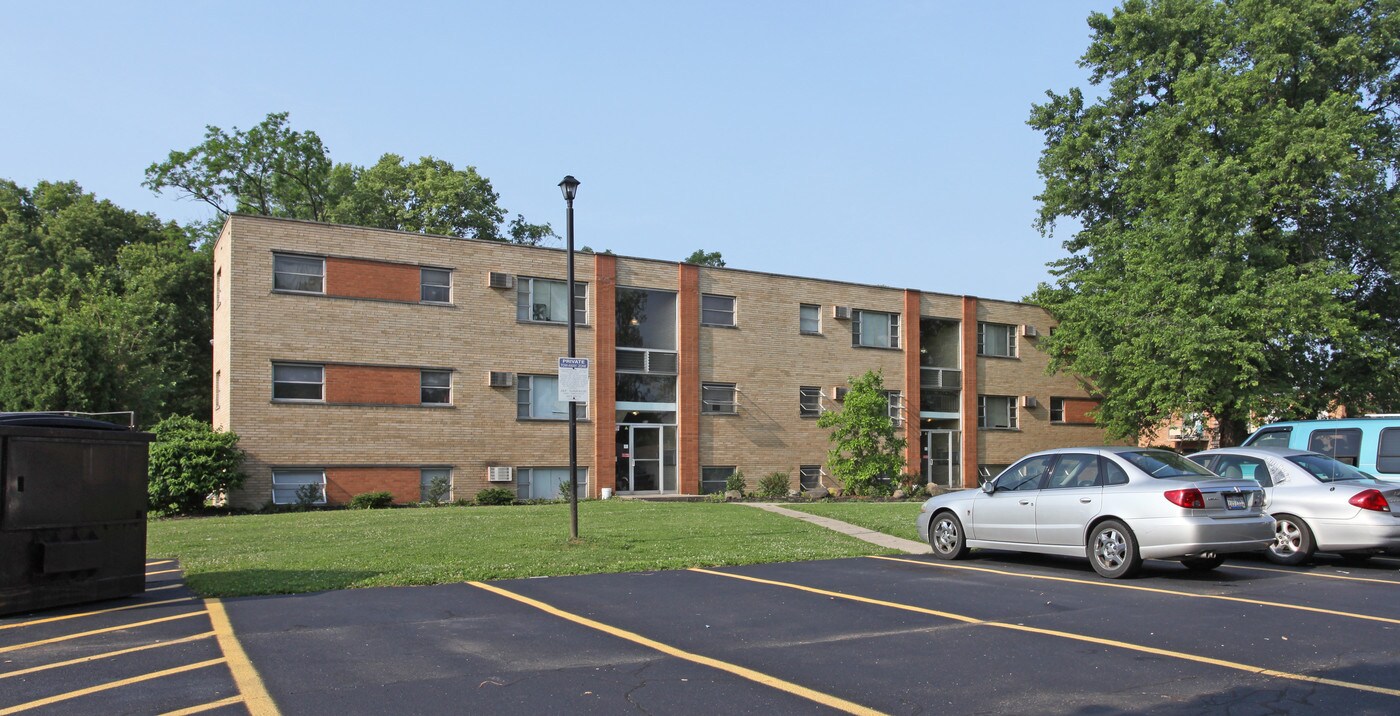 Broadwell Apartments in Cincinnati, OH - Foto de edificio