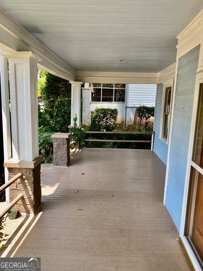 1064 Kirkwood Ave SE in Atlanta, GA - Building Photo - Building Photo