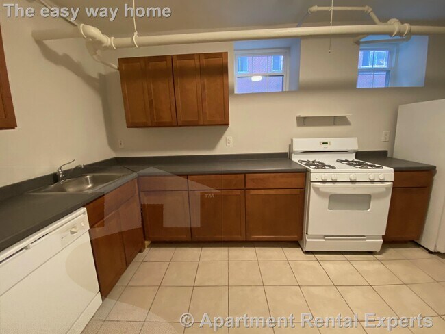 285 Harvard St, Unit #99 in Cambridge, MA - Foto de edificio - Building Photo