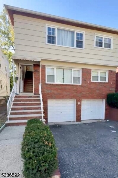 105 Norwood St in Newark, NJ - Building Photo