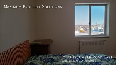 2998 Tecumseh Rd E in Windsor, ON - Building Photo - Building Photo