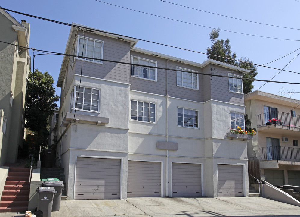 3738 Park Blvd in Oakland, CA - Building Photo