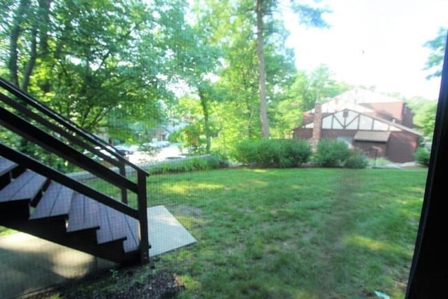 76 Highwood Dr in Franklin, MA - Building Photo - Building Photo