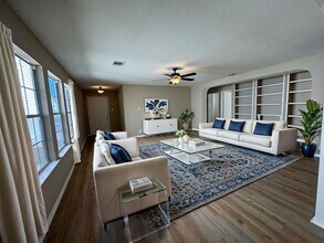 1527 Ambush Creek in San Antonio, TX - Building Photo - Building Photo