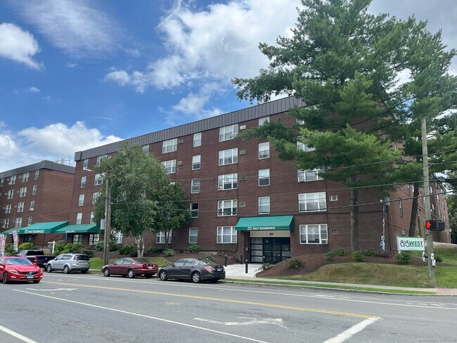 891 West Blvd in Hartford, CT - Foto de edificio - Building Photo