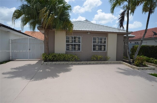 7333 W 29th Ln in Hialeah, FL - Building Photo - Building Photo