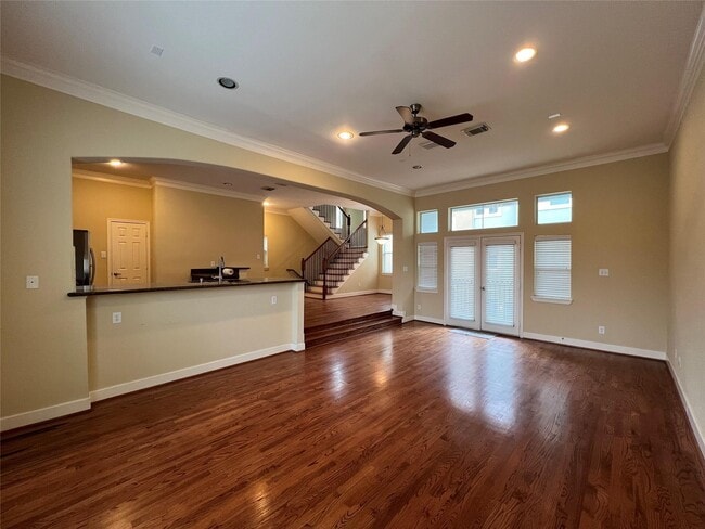 property at 1138 W 26th St