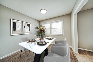 Roban Apartments in Greencastle, IN - Building Photo