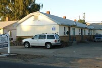 Building Photo - 803 N 1st St Apartments in Yakima, Washington