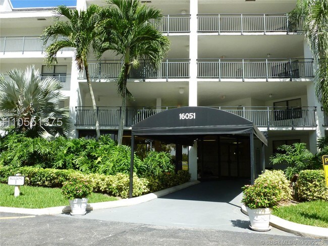 16051 Blatt Blvd-Unit -305 in Weston, FL - Building Photo - Building Photo