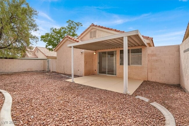 9360 Leaping Lilly Ave in Las Vegas, NV - Building Photo - Building Photo