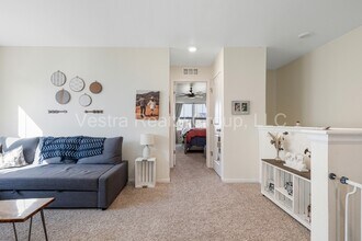 21952 E 9th Pl in Aurora, CO - Building Photo - Building Photo