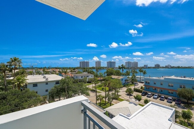 property at 2200 Bay Dr