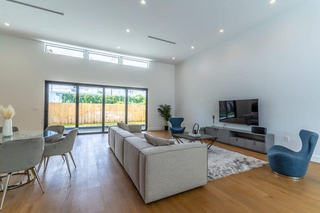 property at 326 NW 40th St