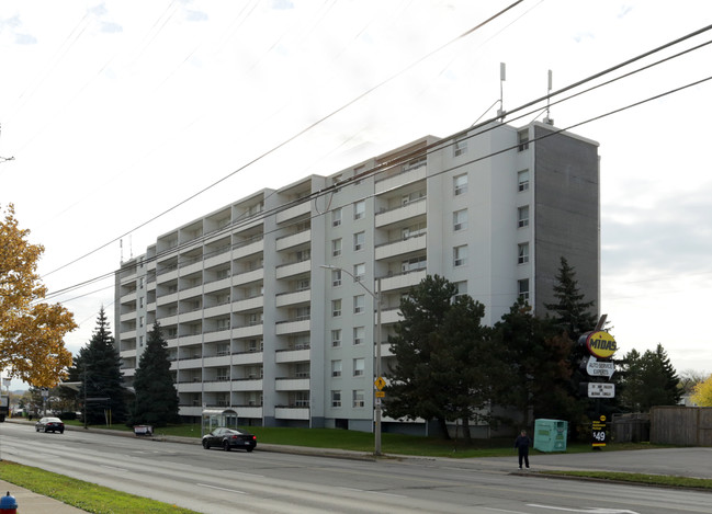 The Tiara in Hamilton, ON - Building Photo - Building Photo