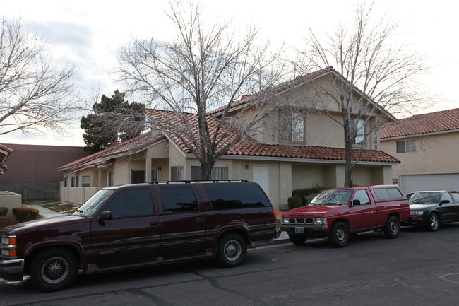 Rainbow Gardens in Las Vegas, NV - Foto de edificio - Building Photo