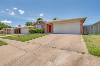 734 Port Richmond Way in Arlington, TX - Building Photo - Building Photo